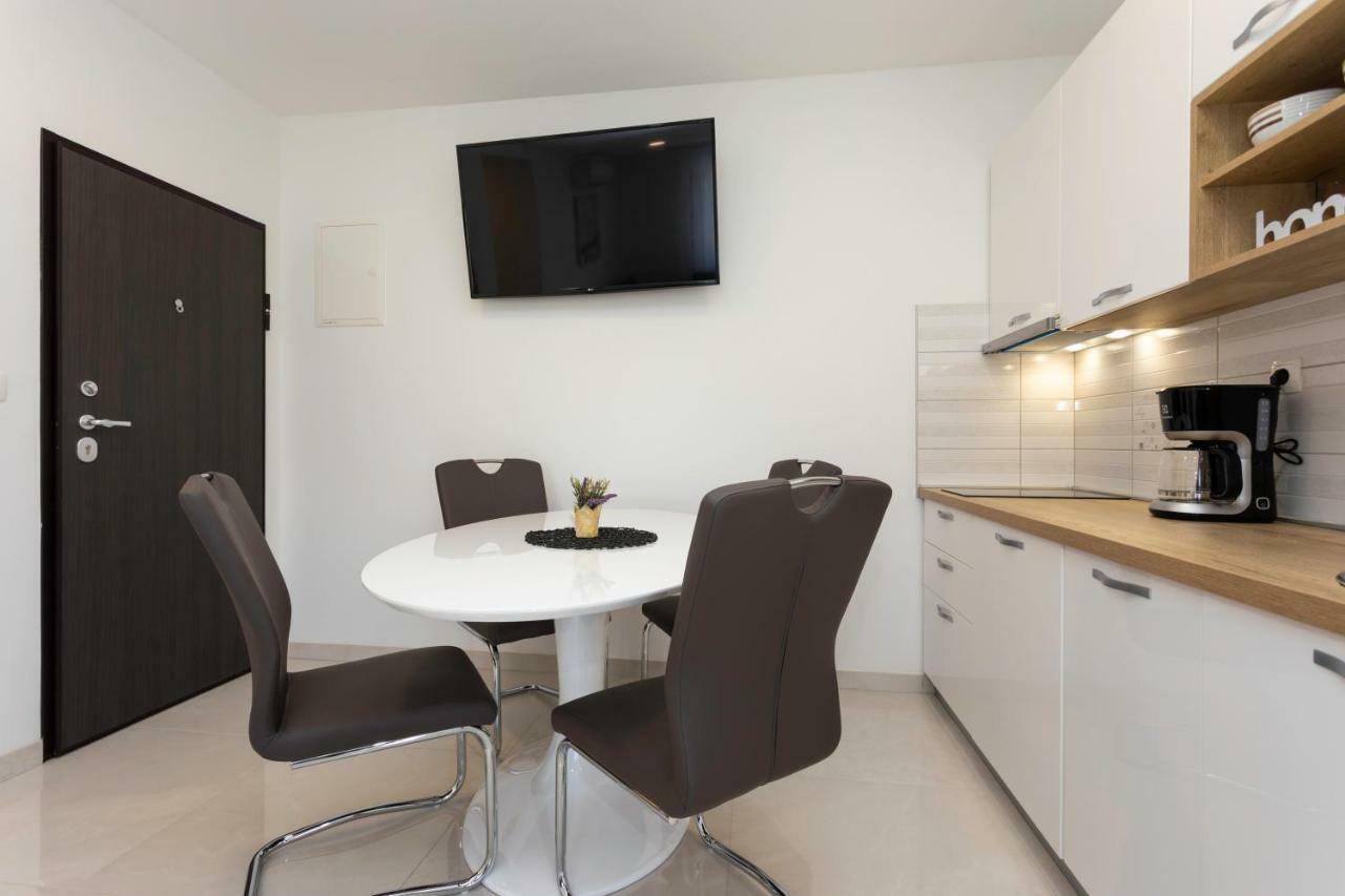 Apartments Mateo 2 バスカ エクステリア 写真