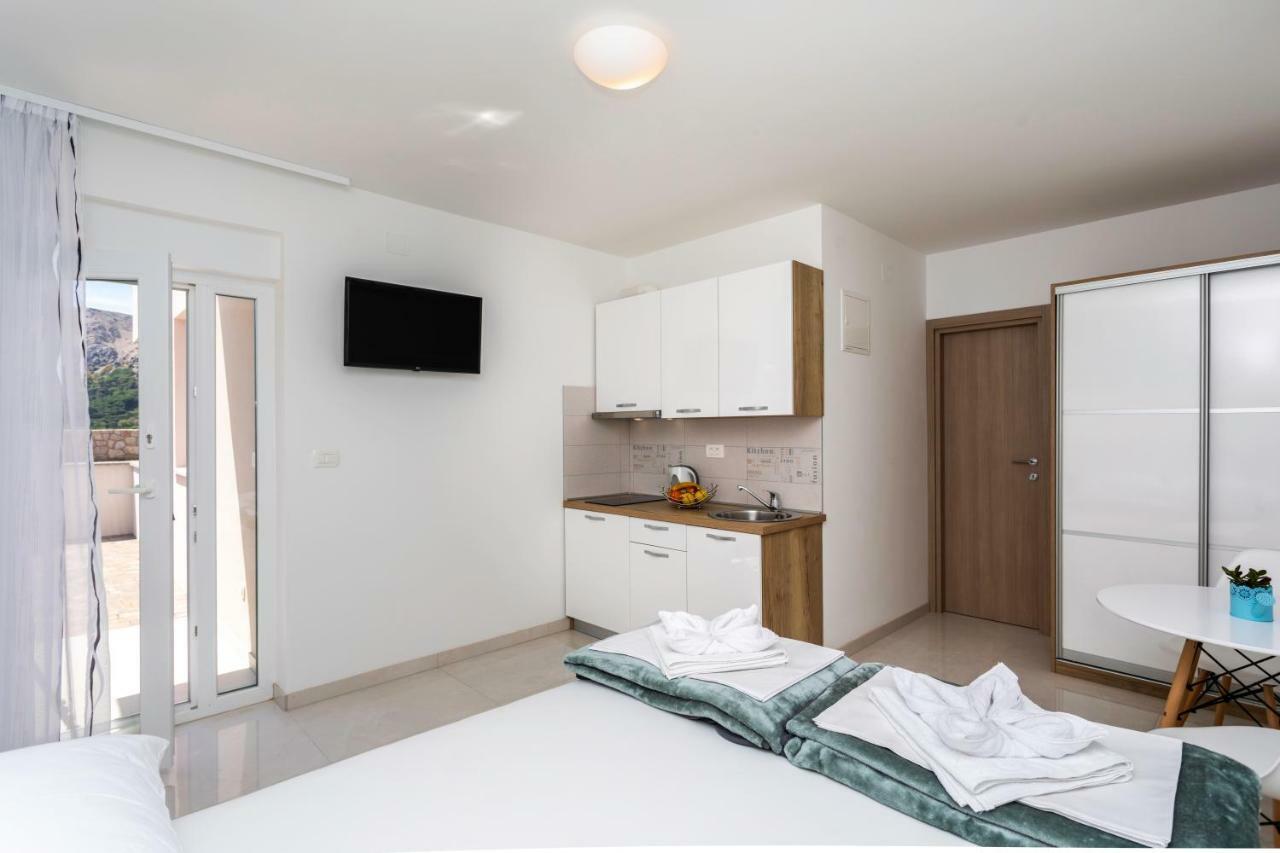 Apartments Mateo 2 バスカ エクステリア 写真