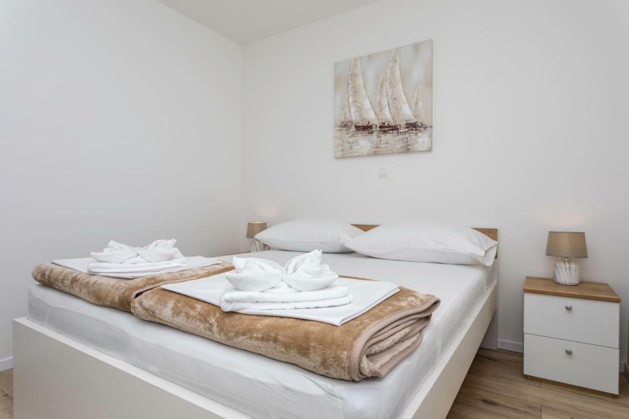 Apartments Mateo 2 バスカ エクステリア 写真